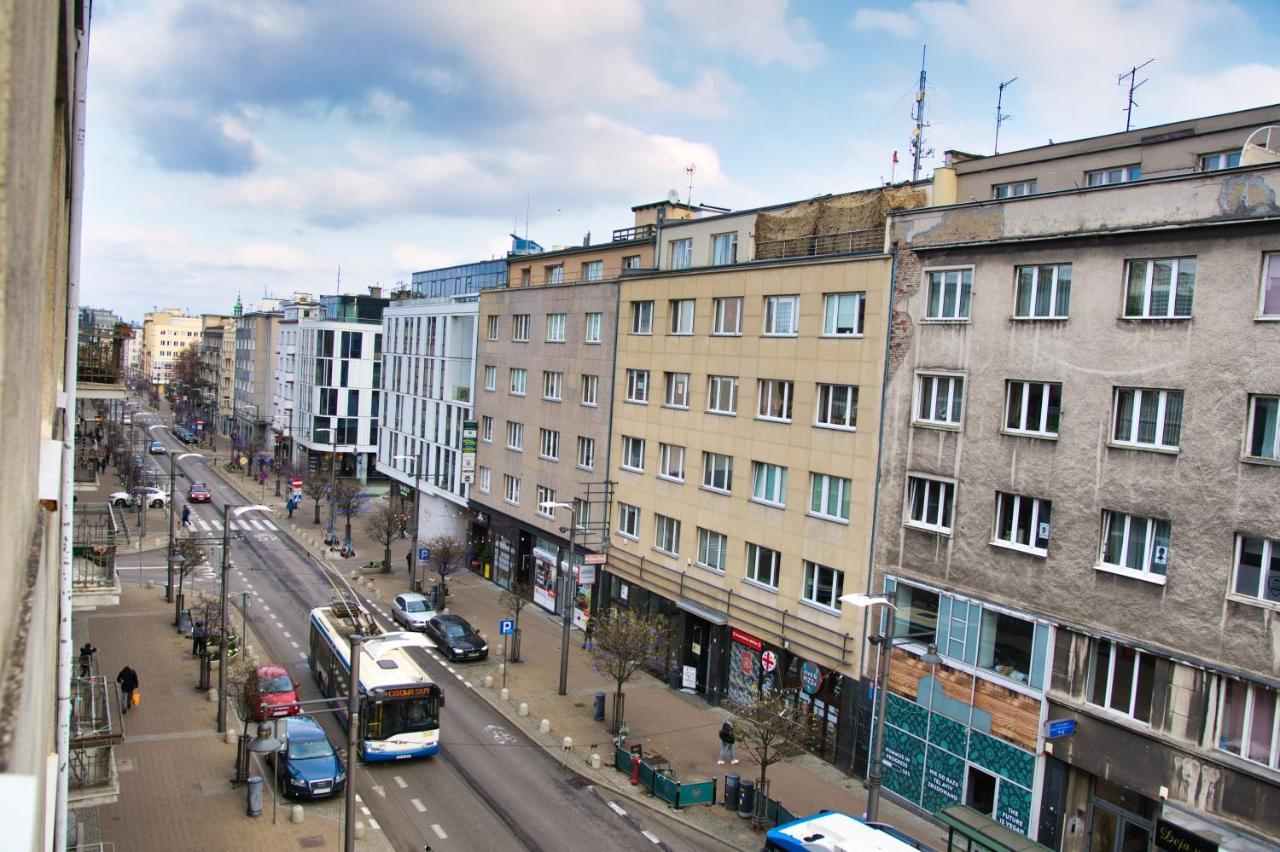Posrod Drzew Studio Swietojanska Gdynia Exterior photo